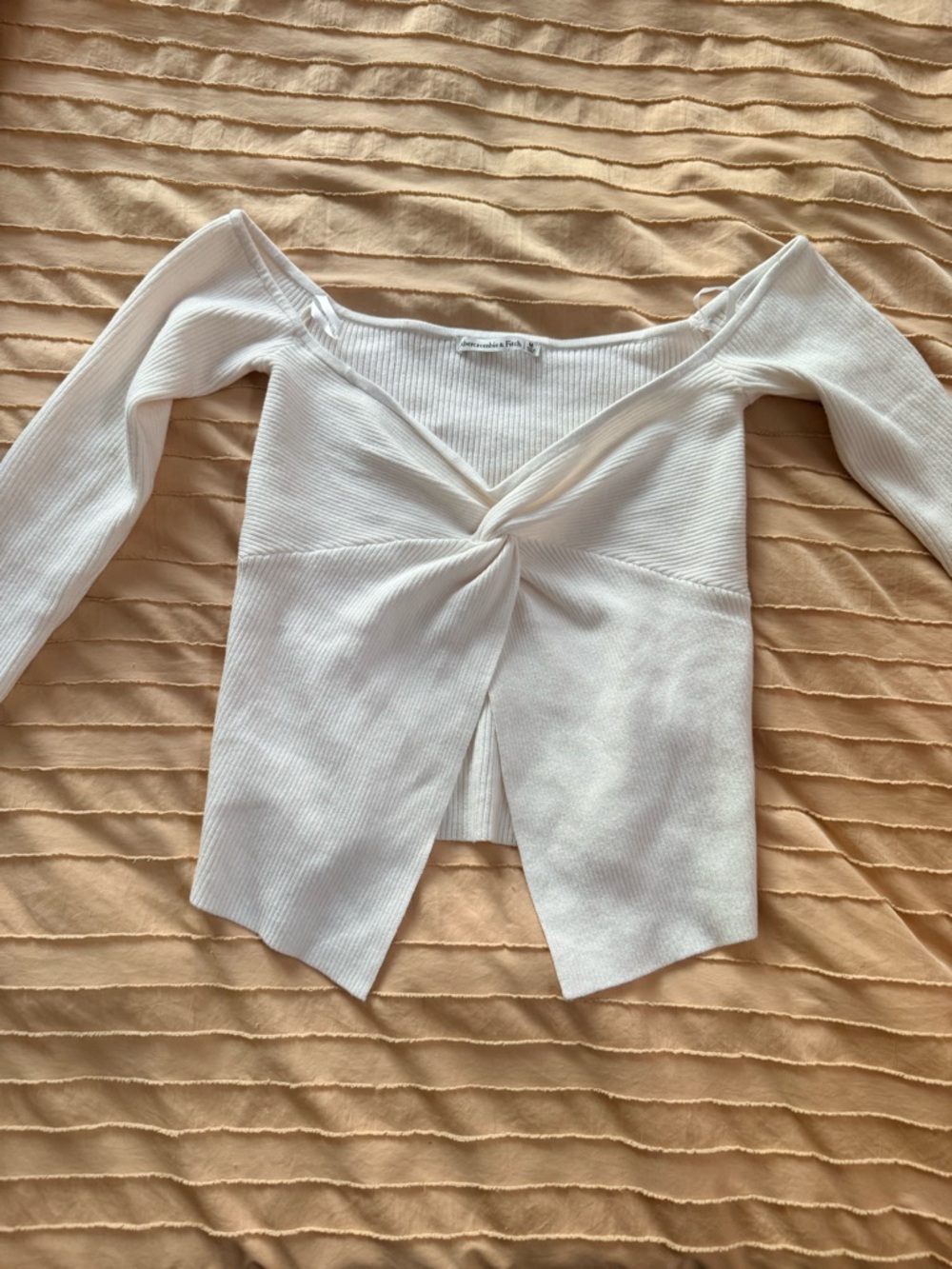 Abercrombie & Fitch White Ribbed Twist-Front Long Sleeve Top